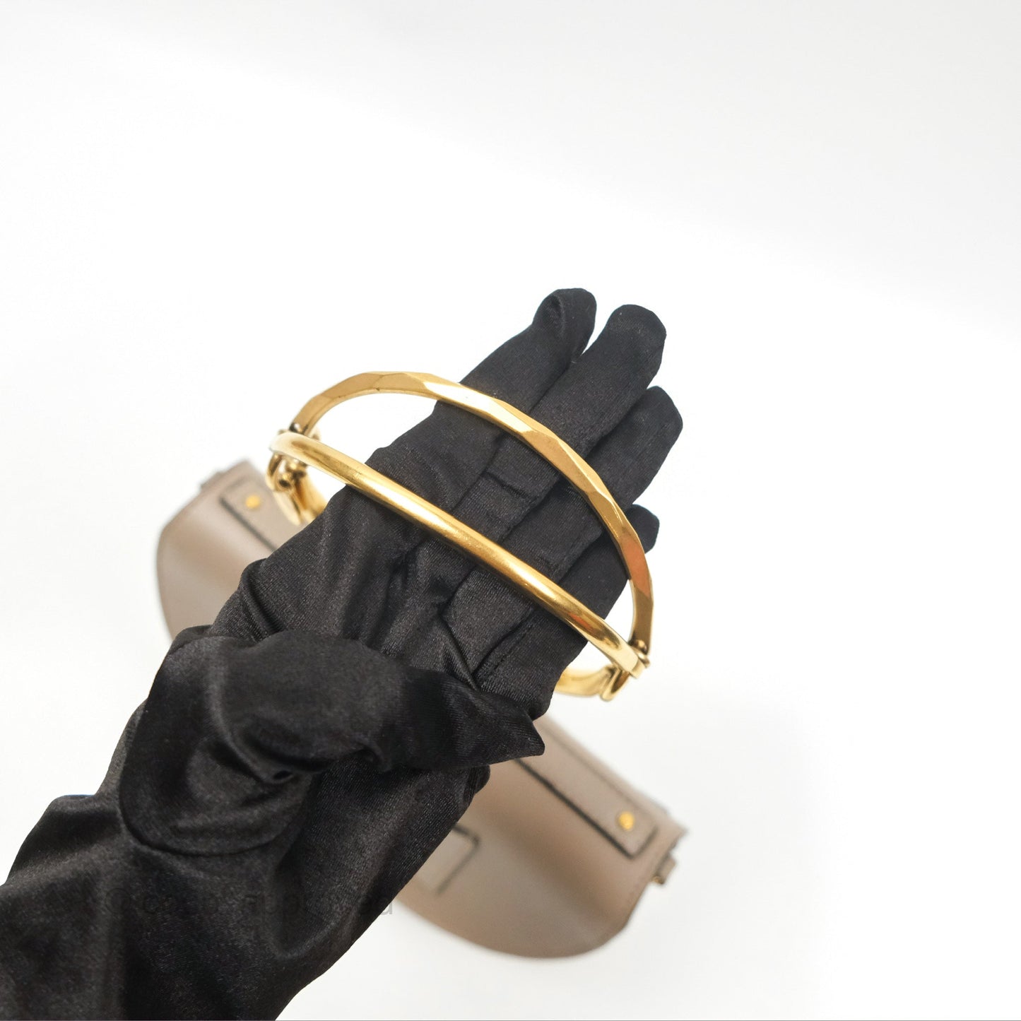 Chloé Nile Minaudière Bracelets Bag Motty Grey Calfskin