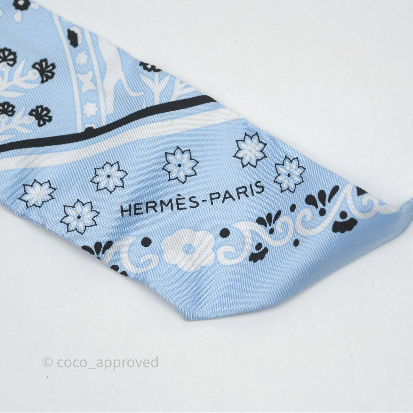 Hermès Peuple Du Vent Blue Oxford Twilly