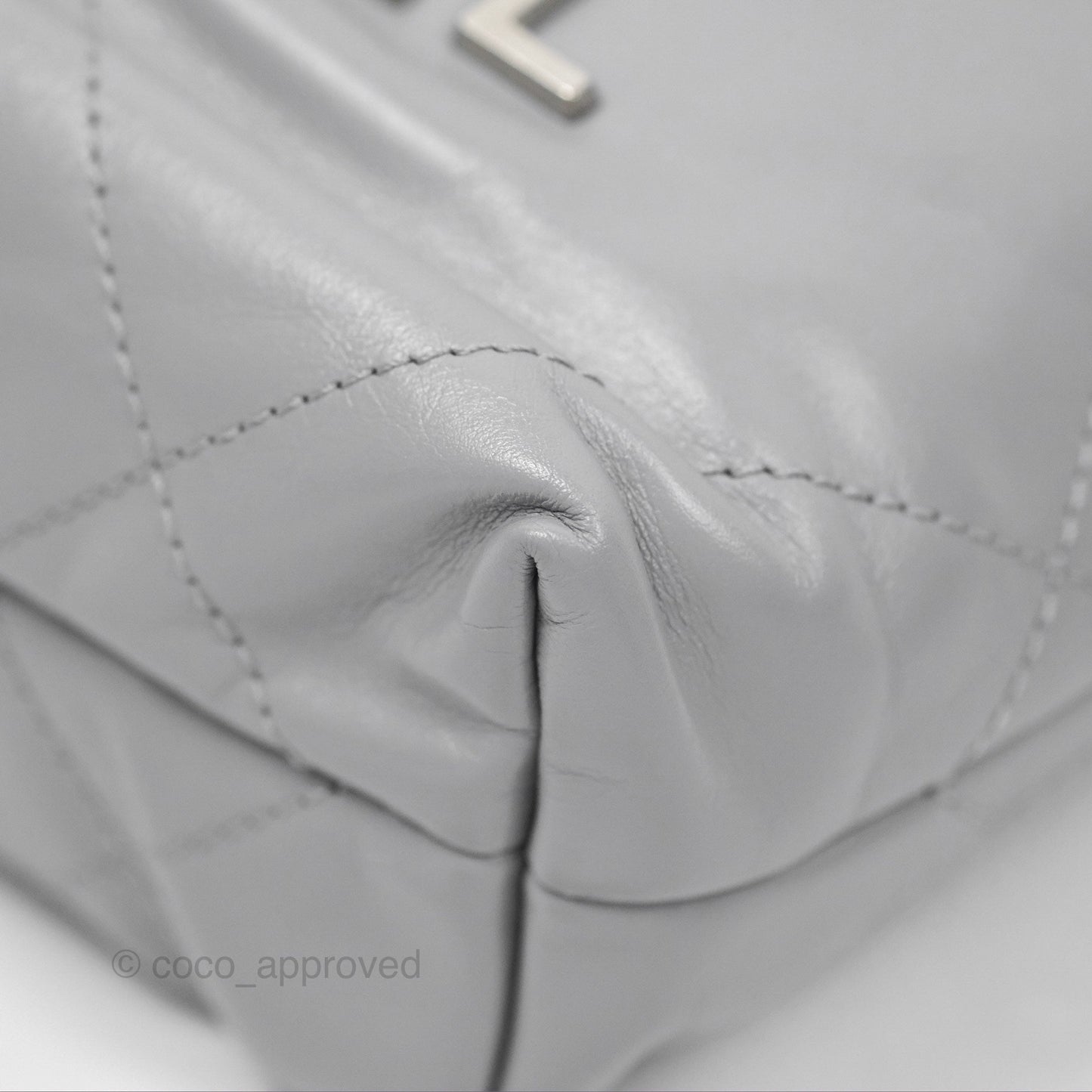 Chanel 22 Mini Bag Light Grey Shiny Crumpled Calfskin Matte Silver Hardware