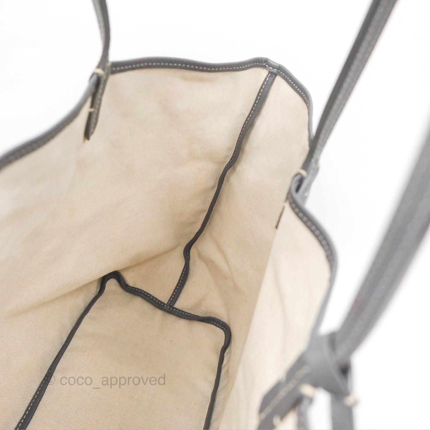 Goyard St Louis Tote PM ⁣⁣⁣⁣⁣⁣⁣⁣⁣⁣⁣⁣⁣⁣⁣⁣⁣⁣⁣⁣Grey
