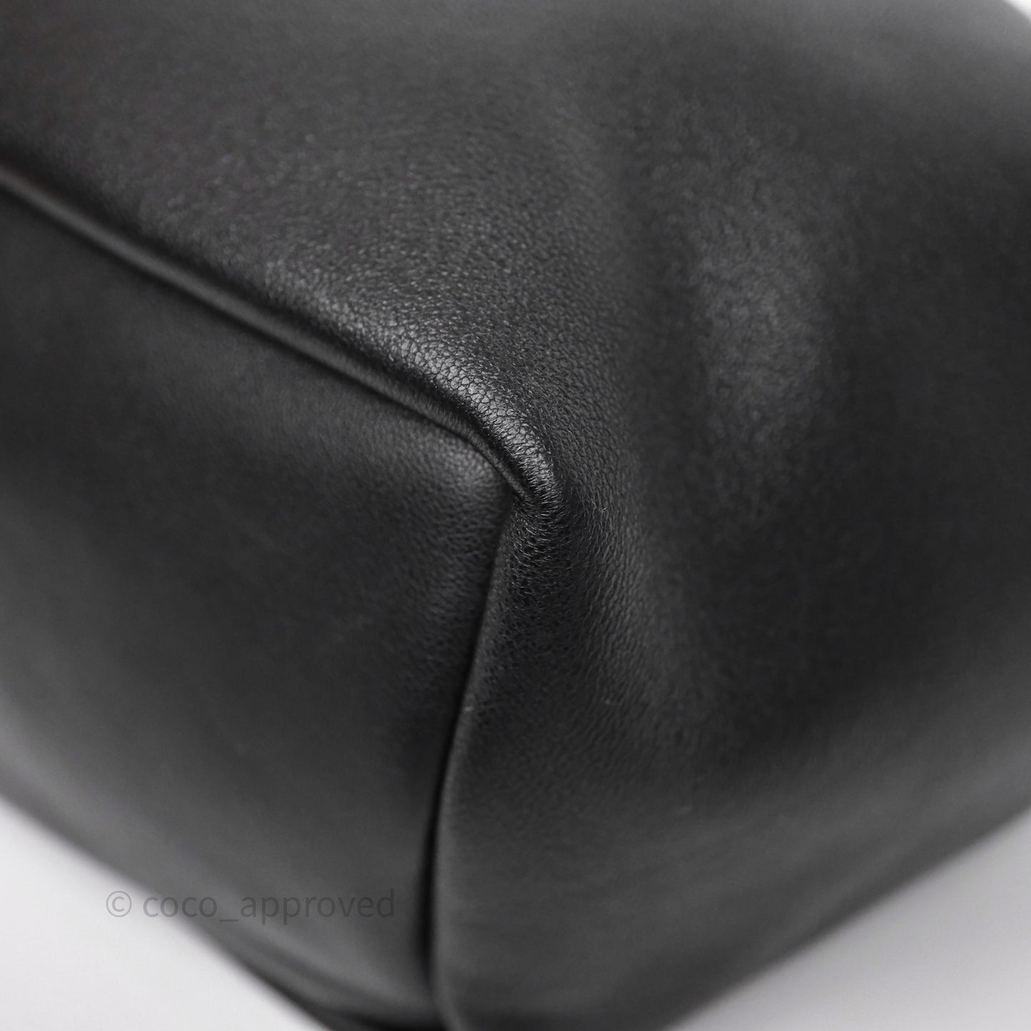 Loewe Small Squeeze Bag in Mellow Nappa Lambskin Black