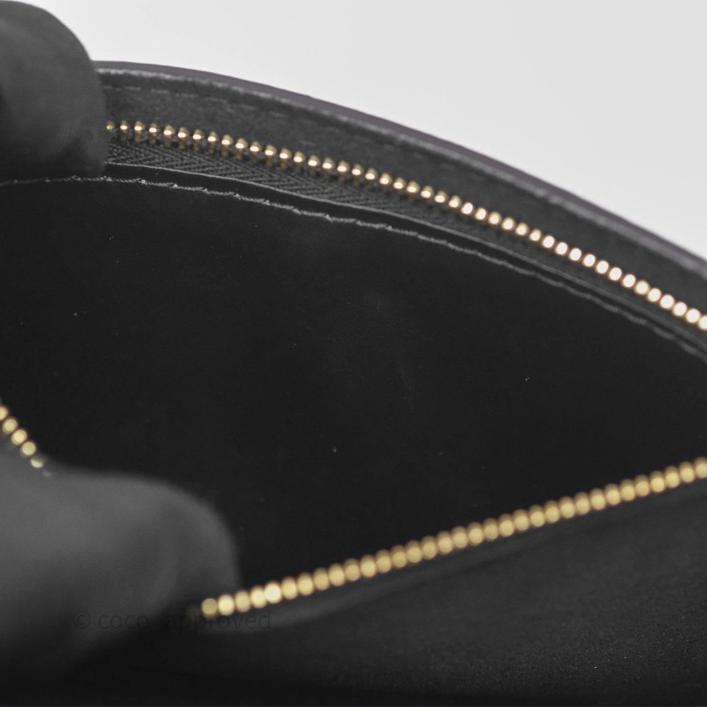 Chanel Classic M/L Medium Flap Chevron Black Lambskin Aged Gold Hardware