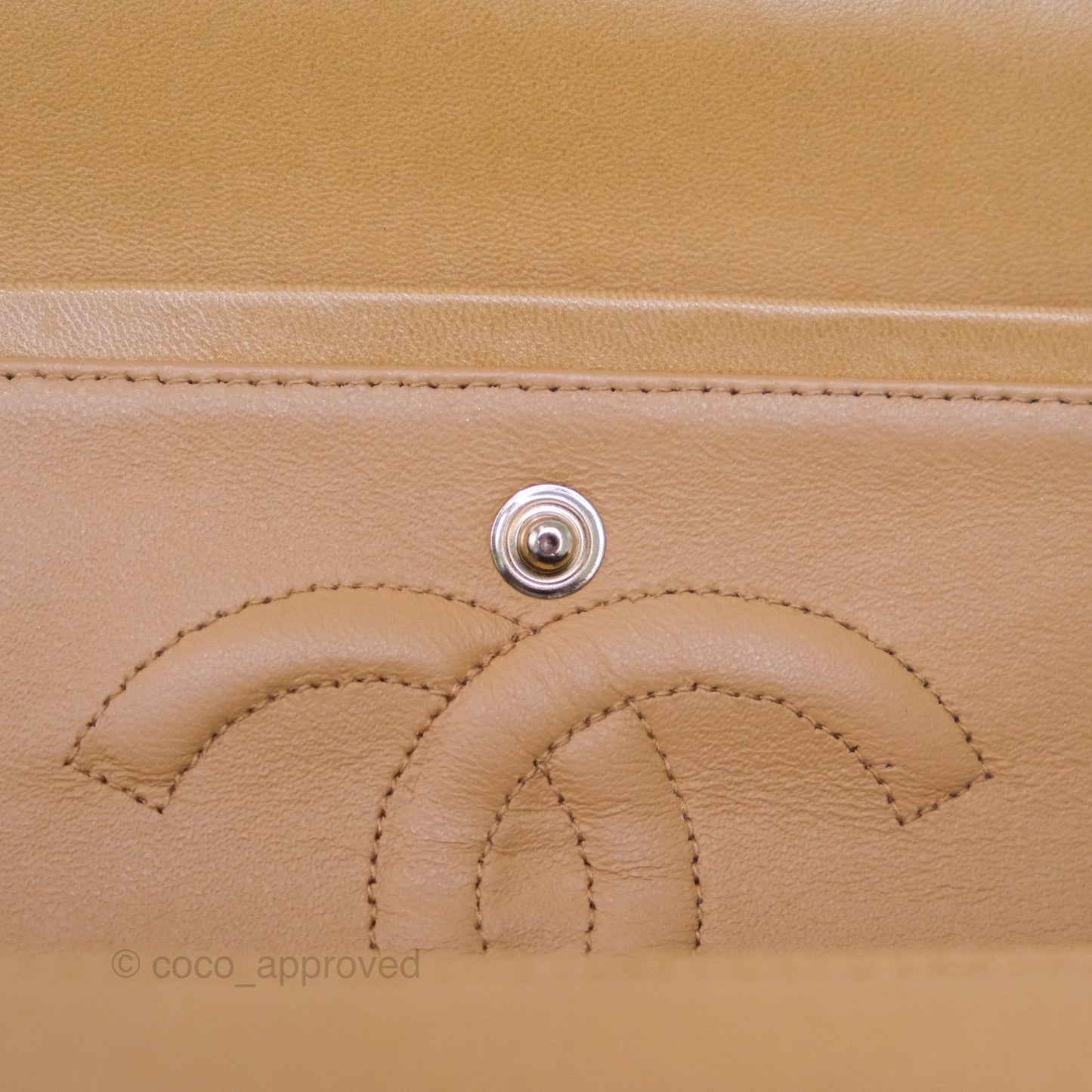 Chanel Classic M/L Medium Flap Quilted Beige Lambskin 24K Gold Hardware
