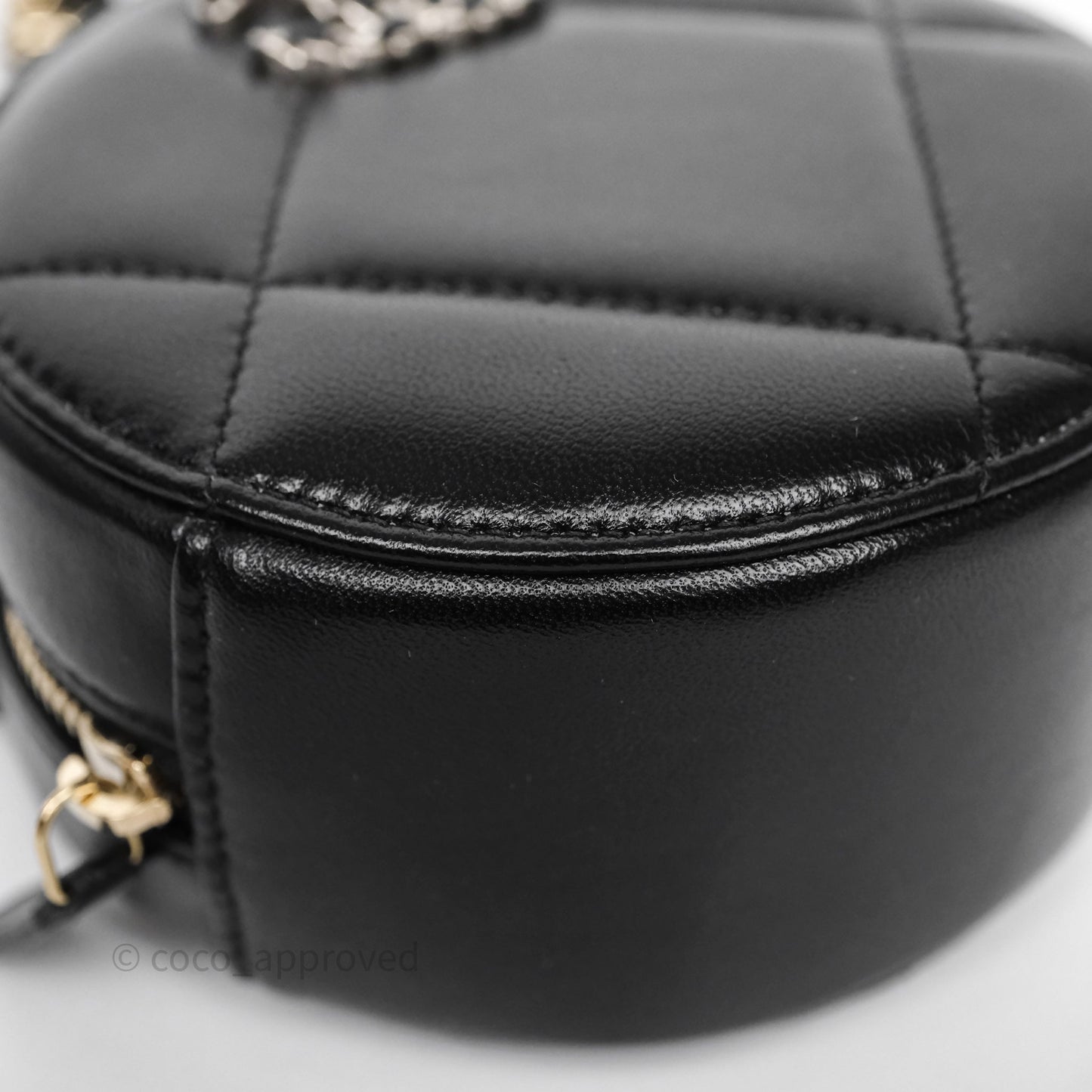 Chanel 19 Round Clutch With Chain Black Mixed Hardware