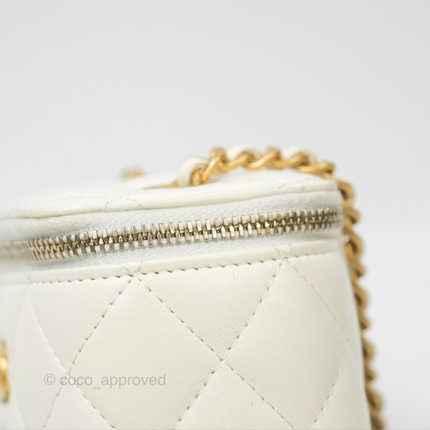 Chanel Mini Pearl Crush Vanity With Chain White Lambskin Gold Hardware