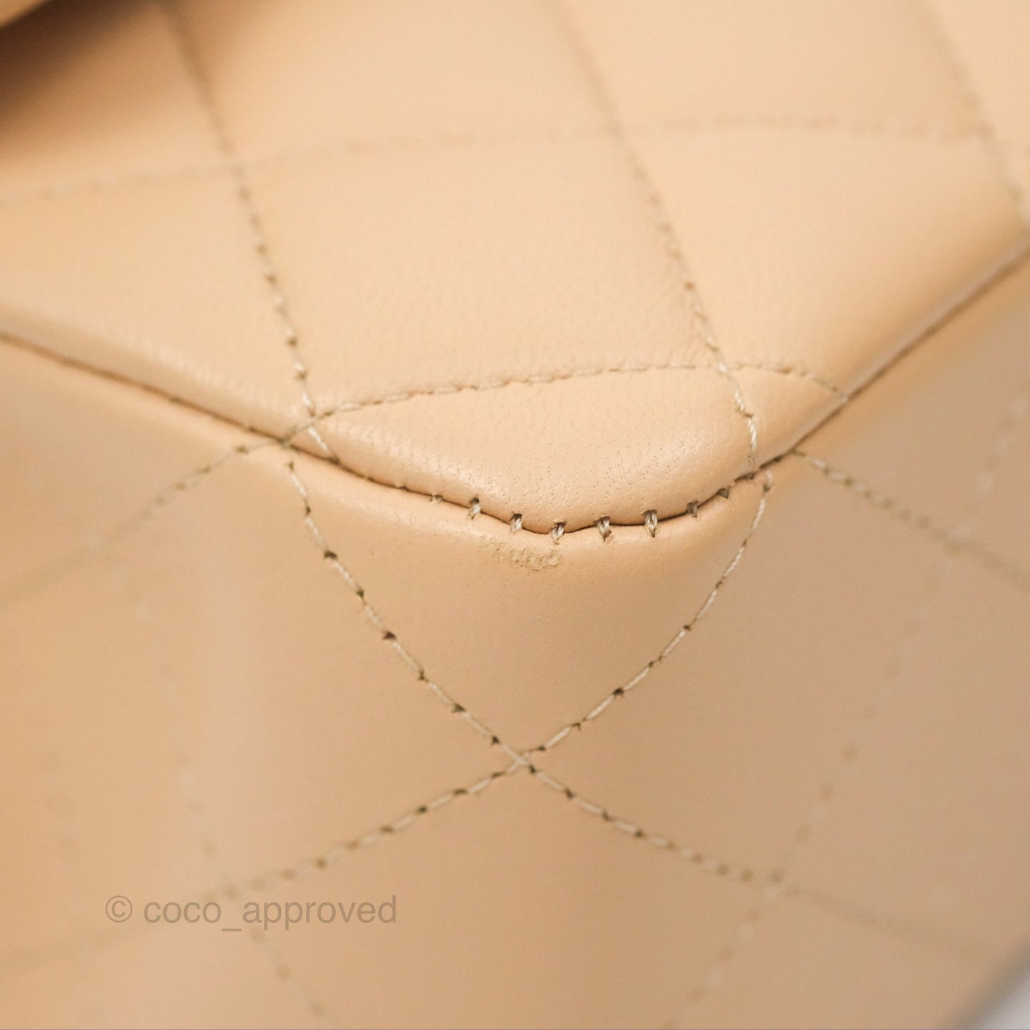 Chanel Classic M/L Medium Flap Quilted Beige Lambskin Gold Hardware