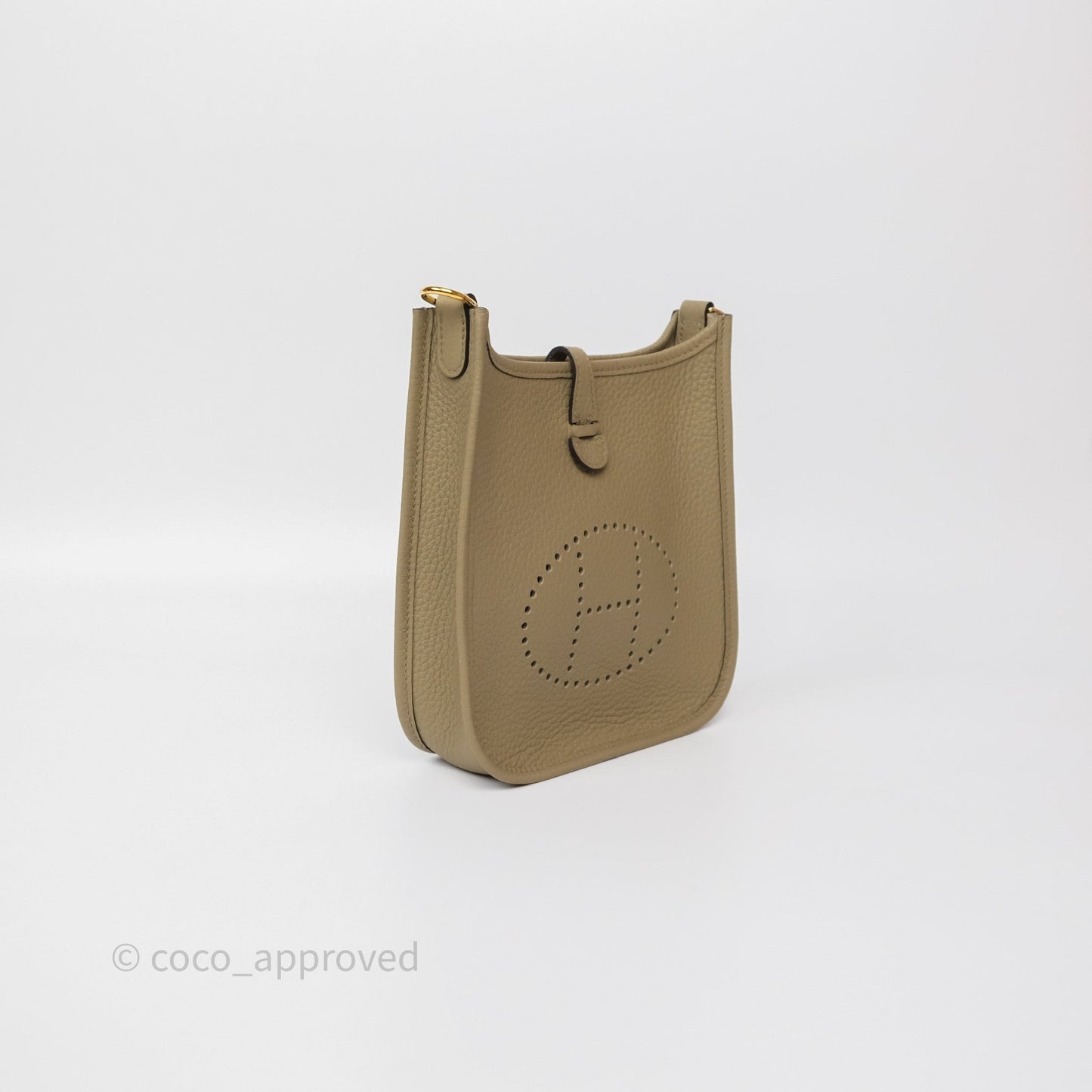 Hermès Mini Evelyne 16 Beige Marfa 8Q Clemence Gold Hardware