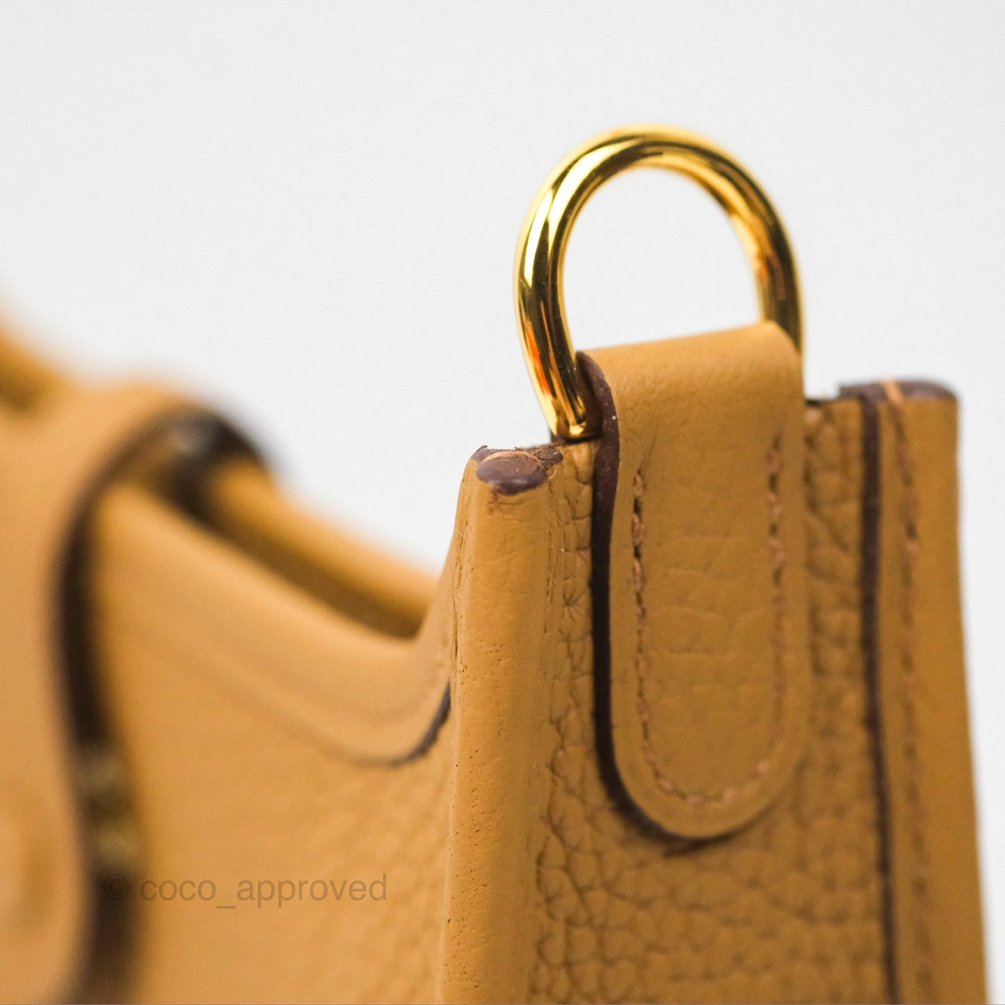 Hermès Mini Evelyne 16 Biscuit 48 Camel Clemence Gold Hardware