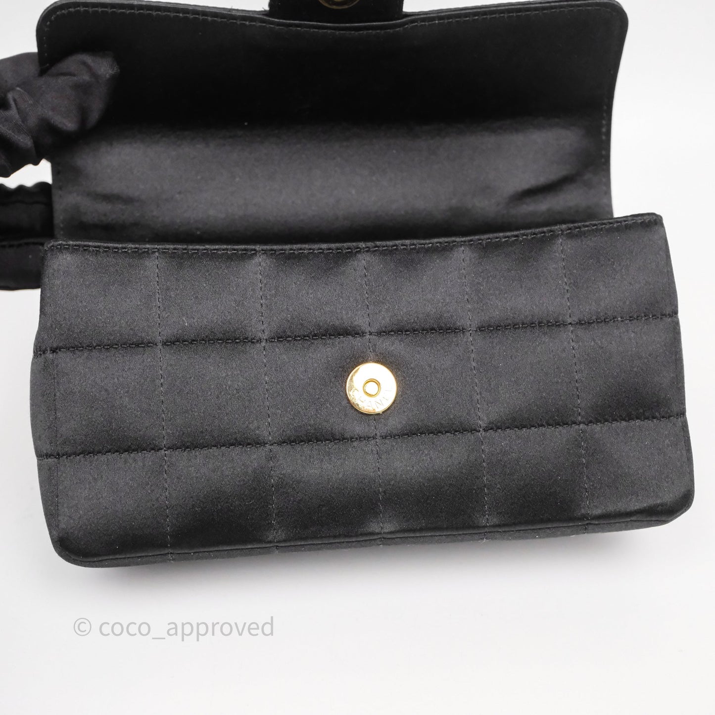 Chanel Vintage Mini Chocolate Bar Camellia Flap Black Velvet Gold Hardware
