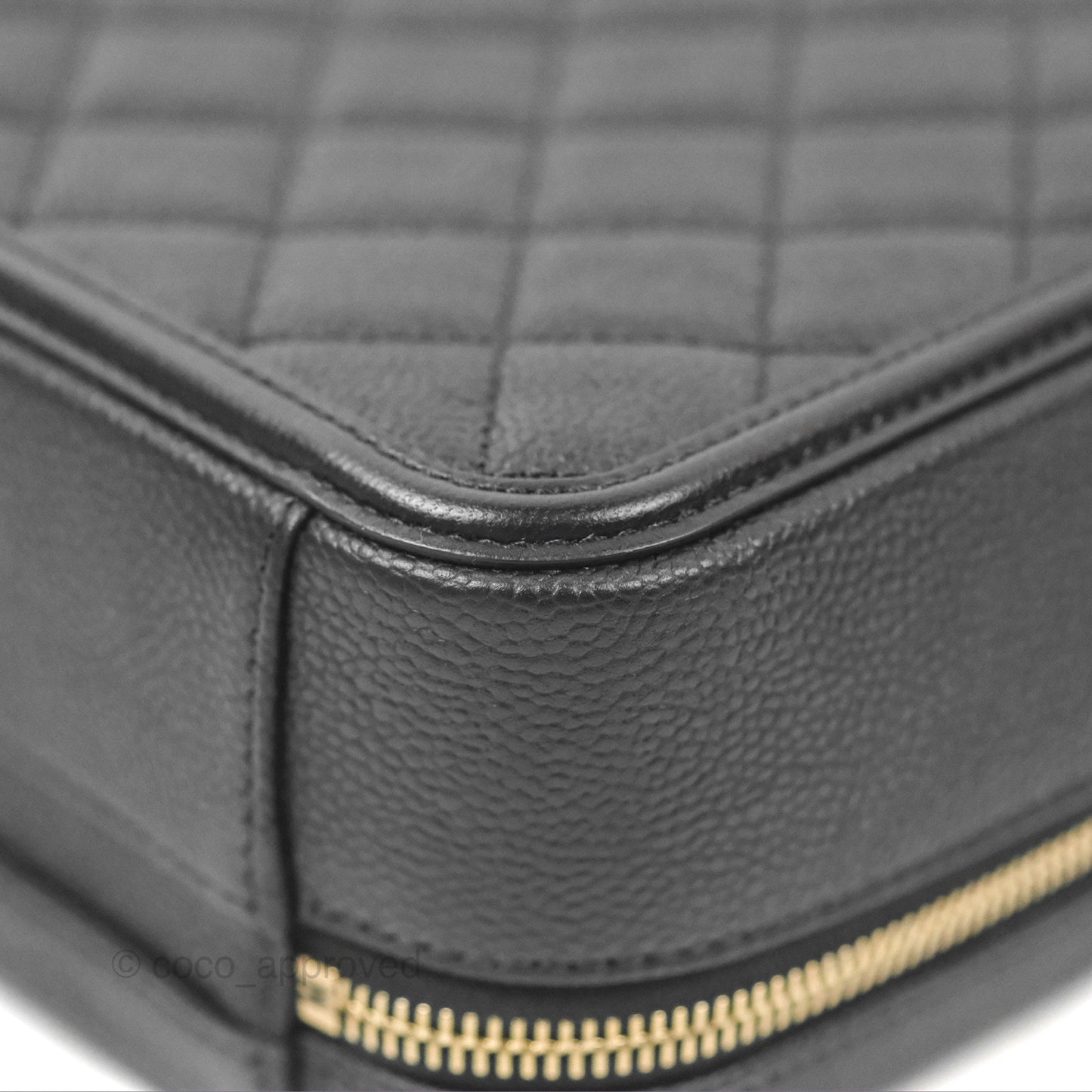 Chanel Quilted Medium CC Filigree Vanity Case Black Caviar Gold Hardware