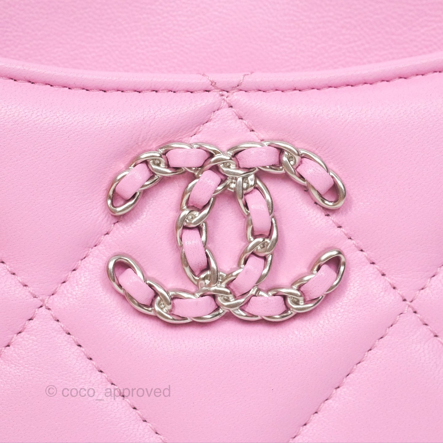 Chanel Quilted 19 Zip Card Holder Wallet Pink Lambskin