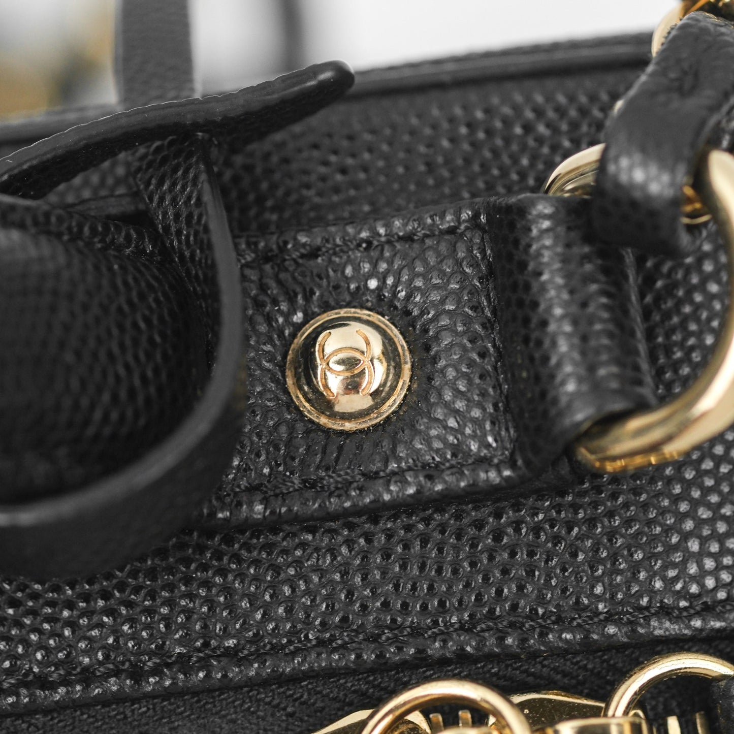 Chanel Quilted Medium CC Filigree Vanity Case Black Caviar Gold Hardware