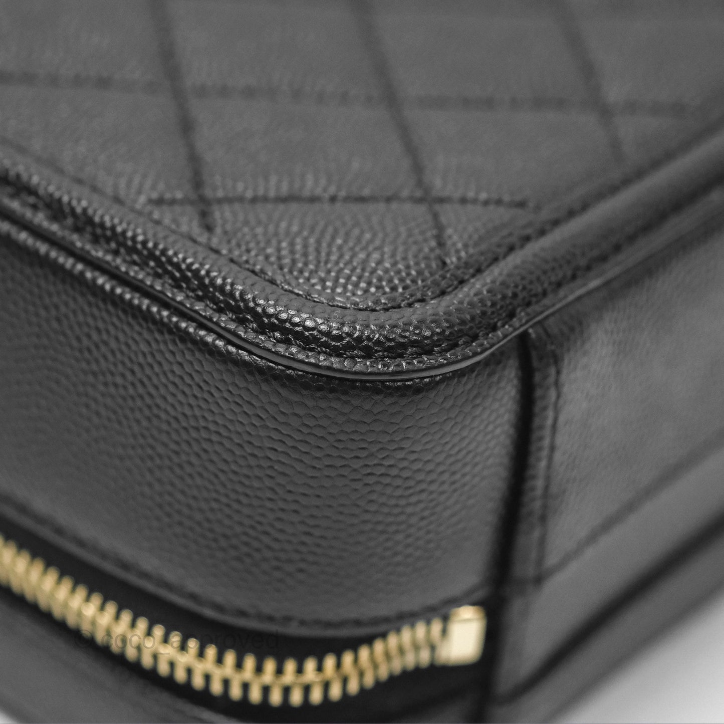 Chanel Quilted Small CC Filigree Vanity Case Black Caviar Aged Gold Hardware