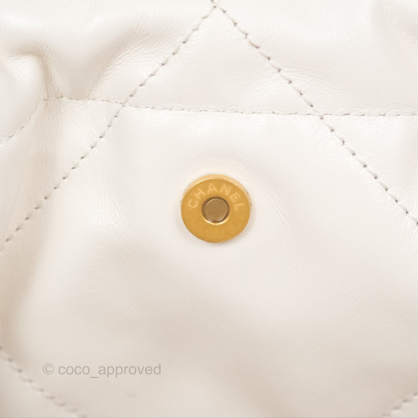 Chanel 22 Small White Shiny Calfskin Aged Gold Hardware