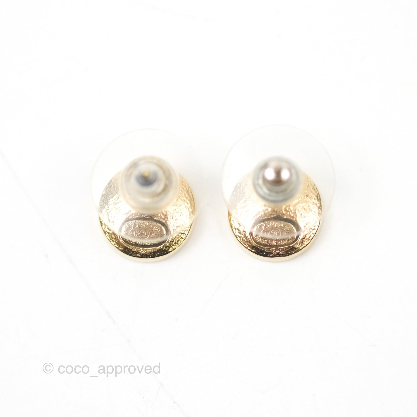 Chanel Round CC Black Earrings Gold Tone 17A