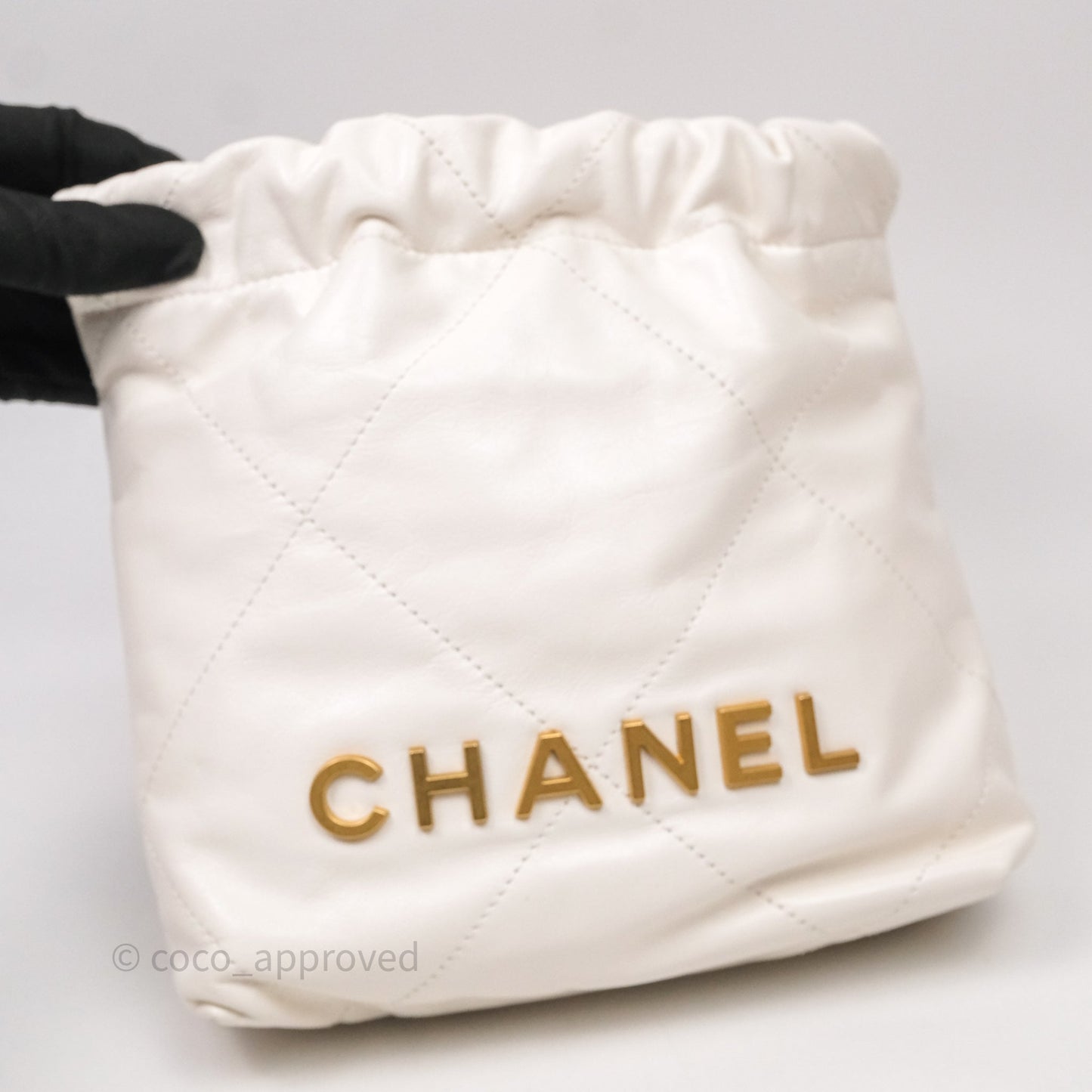 Chanel 22 Mini Bag White Calfskin Aged Gold Hardware