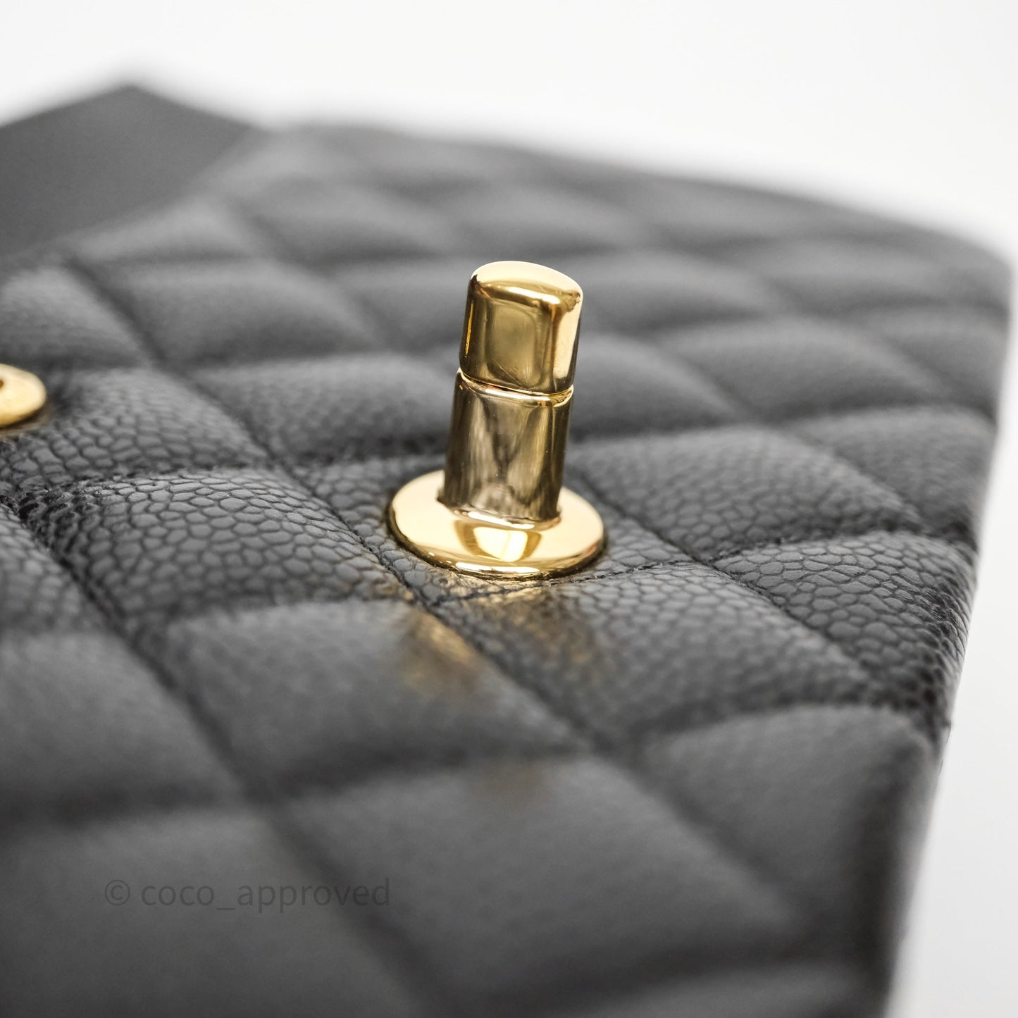 Chanel Classic M/L Medium Flap Quilted Black Caviar Gold Hardware