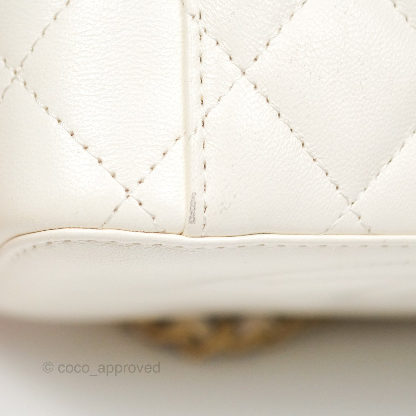 Chanel Vanity with Double Chain White Shiny Lambskin 23C