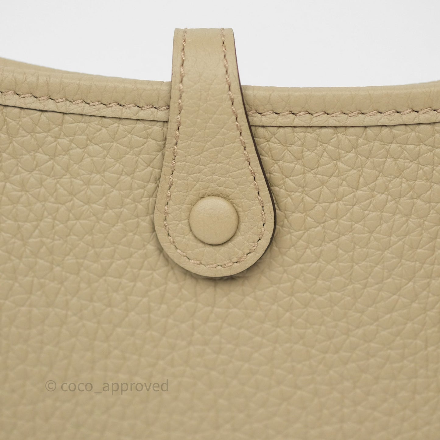 Hermès Mini Evelyne 16 Beige Marfa 8Q Clemence Gold Hardware