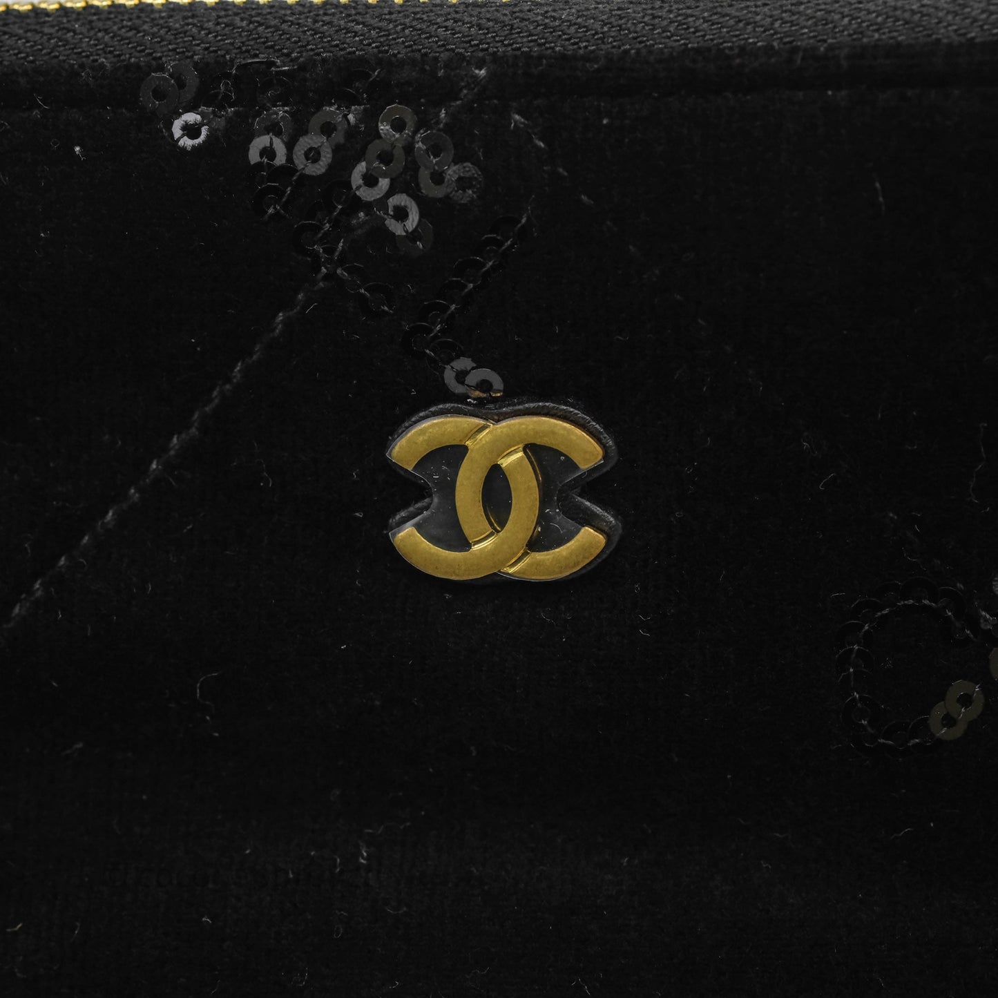 Chanel 22 Medium Sequins Logo Black Velvet