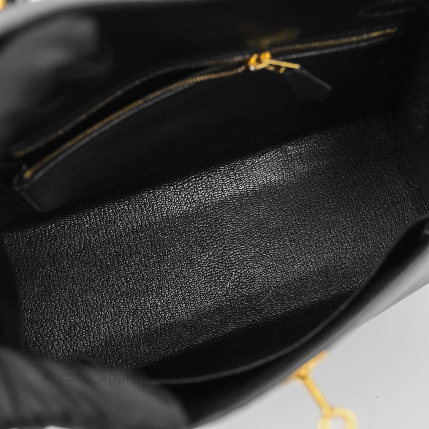 Hermès Kelly 25 Black Noir 89 Epsom Gold Hardware