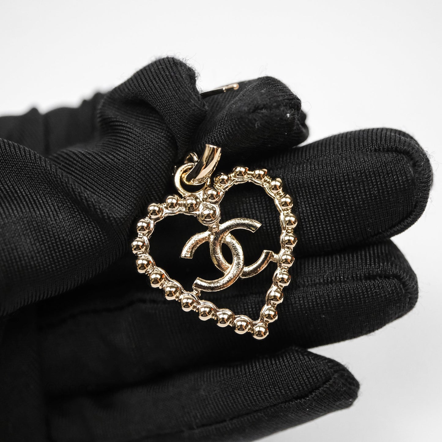 Chanel Crystals Round Heart Drop Earrings Gold Tone 25P