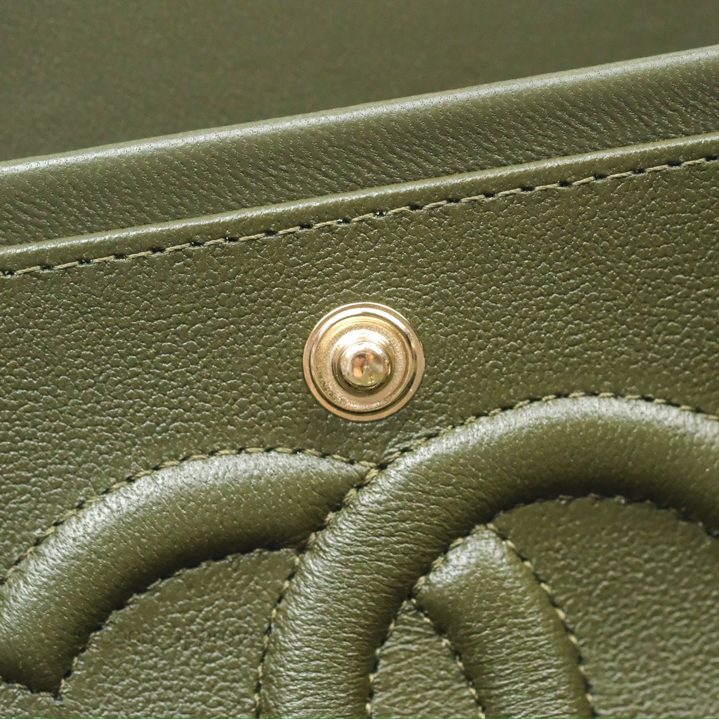 Chanel Classic M/L Medium Flap Quilted Lambskin Army Green Gold Hardware
