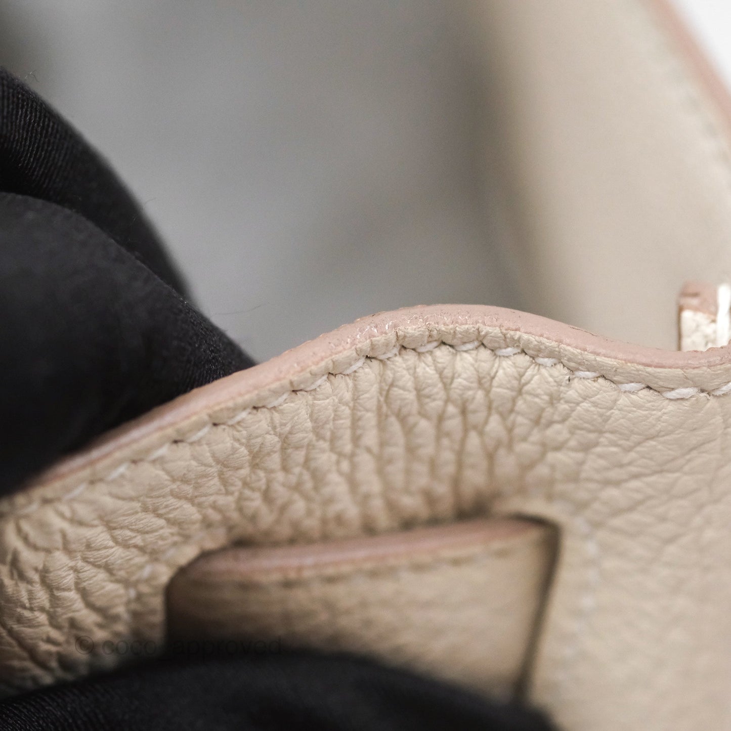 Hermès Kelly 28 Retourn Craie 10 Togo Gold Hardware