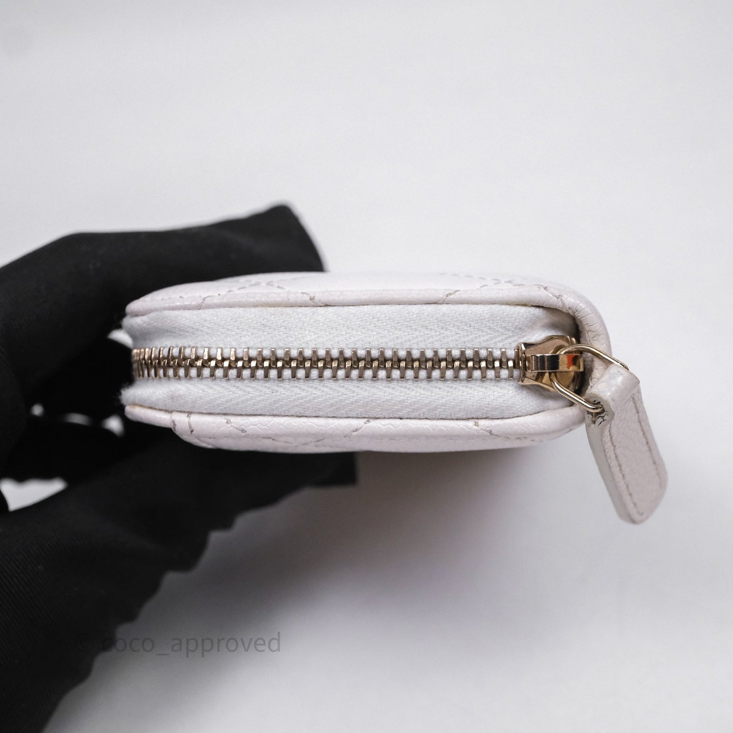 Chanel Classic Zipped Coin Purse White Caviar Gold Hardware