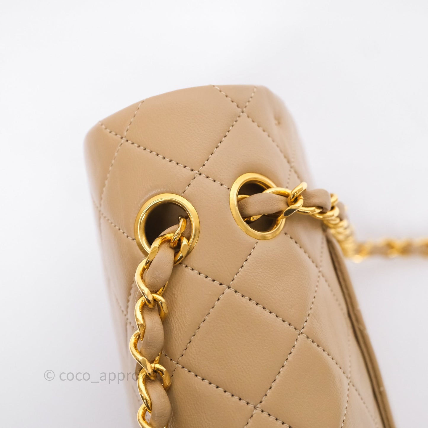 Chanel Vintage Medium Classic Flap Beige Lambskin 24K Gold Hardware