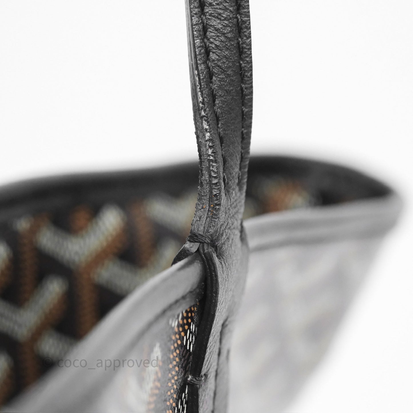 Goyard Artois Tote PM⁣⁣⁣⁣⁣⁣⁣⁣⁣⁣⁣⁣⁣⁣⁣⁣⁣⁣⁣⁣ Goyardine Canvas Black
