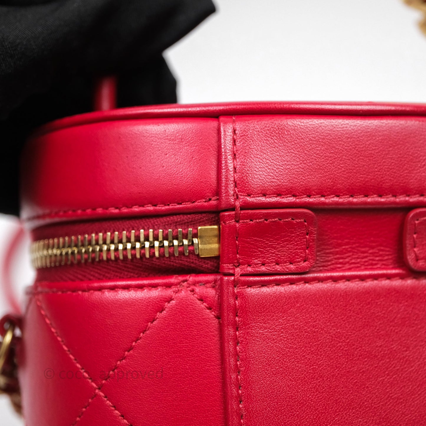Chanel CC Vanity Case Red Calfskin Aged Gold Hardware
