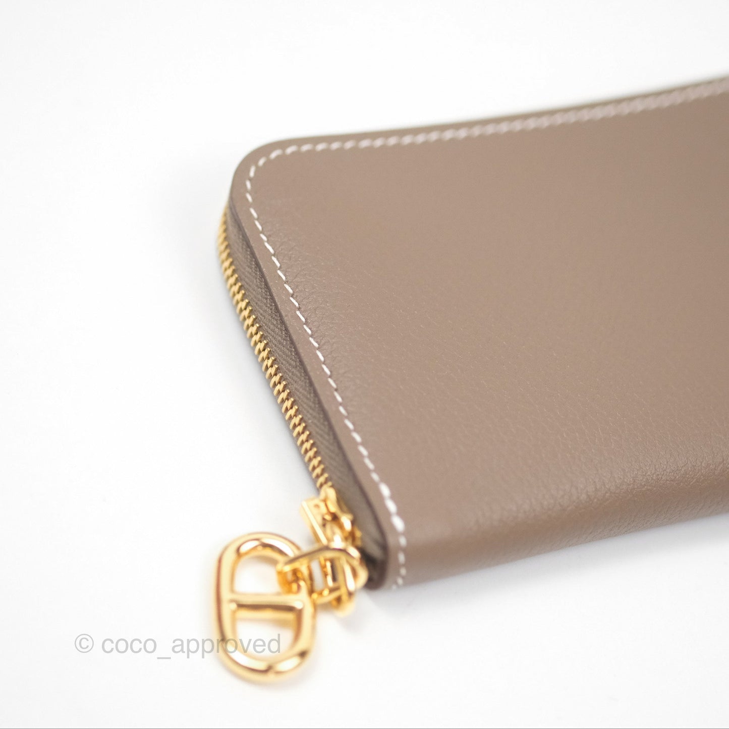 Hermès Zipengo Chaine d'Ancre Compact Card Holder Etoupe 18 Evercolor Gold Hardware