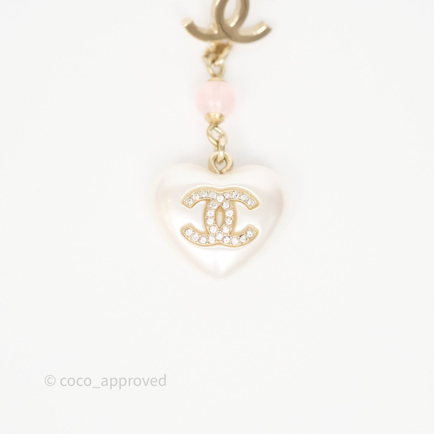 Chanel CC Pink Bead Heart Pearl Crystal CC Drop Earrings Gold Tone 21B