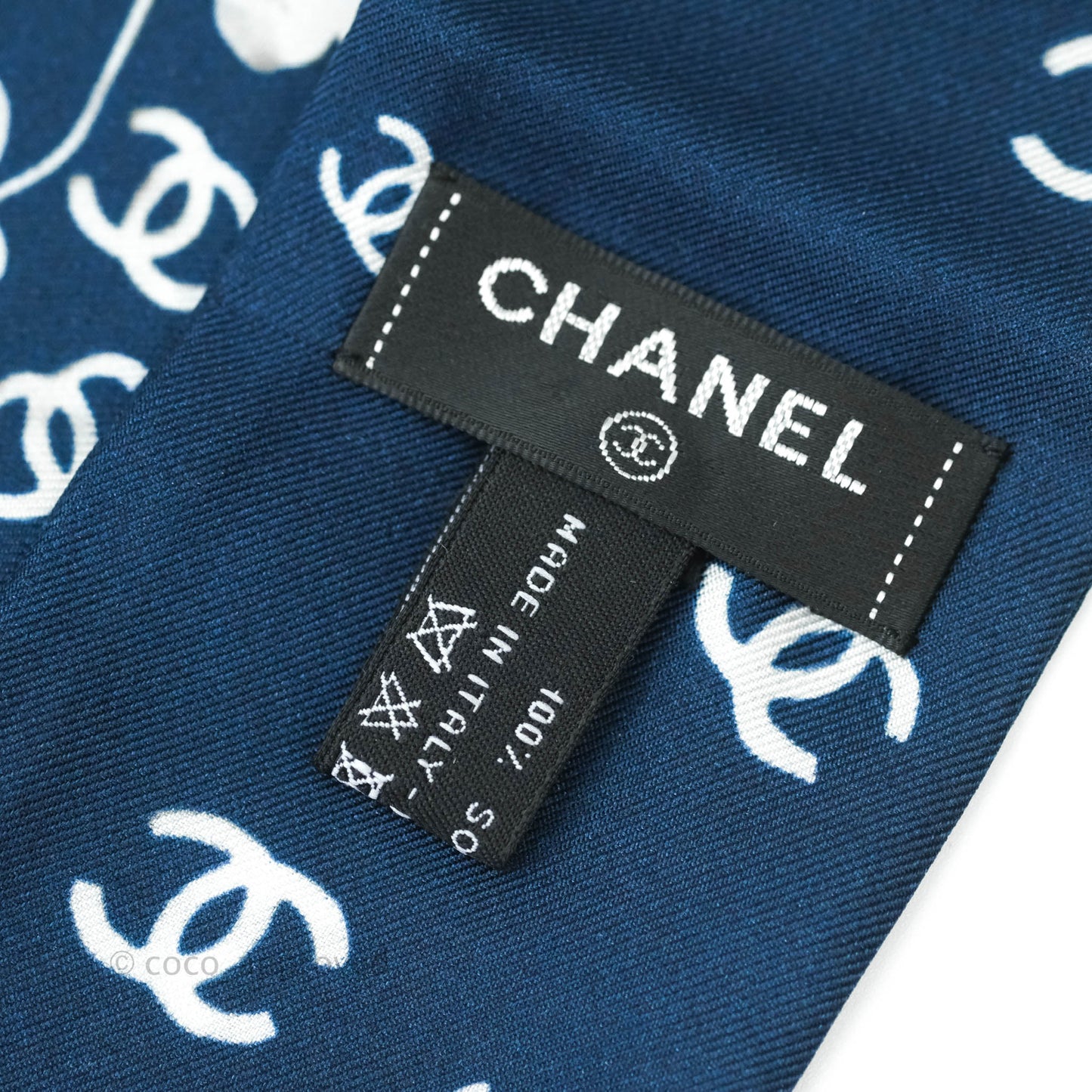 Chanel CC Flora Print Silk Twilly in Navy White