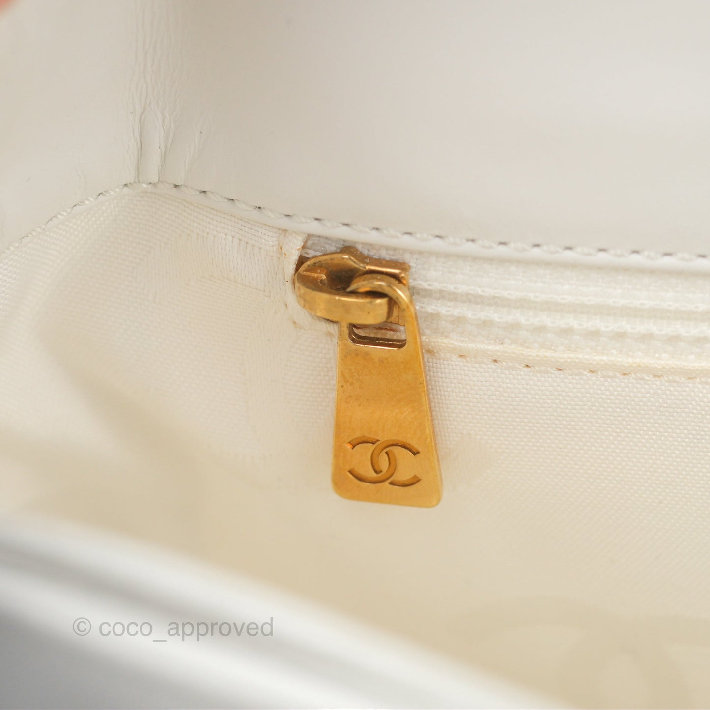 Chanel Vintage Quilted CC Tote Bag White Calfskin Gold Hardware