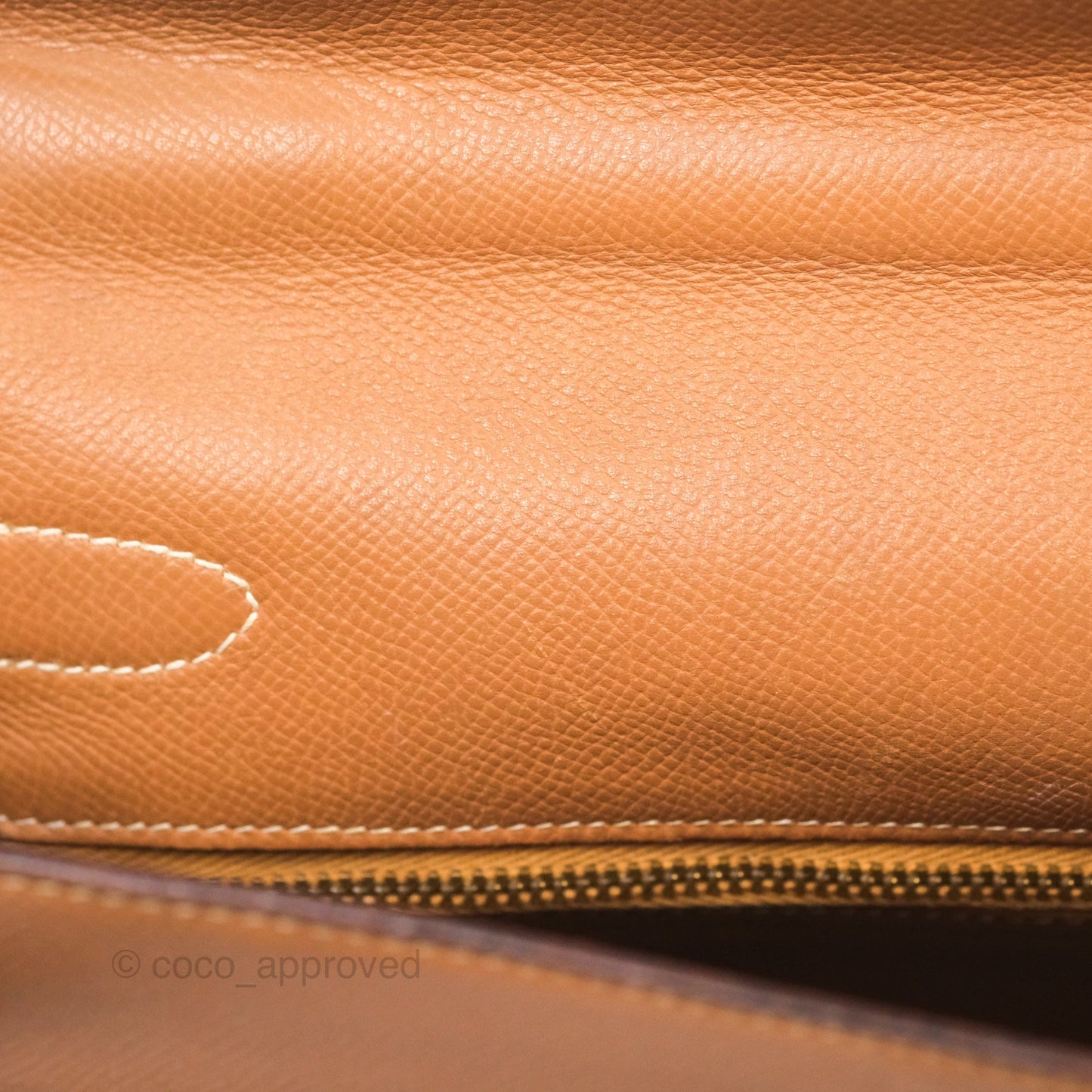 Hermes Vintage Kelly 32 Retourne Natural Gold Hardware