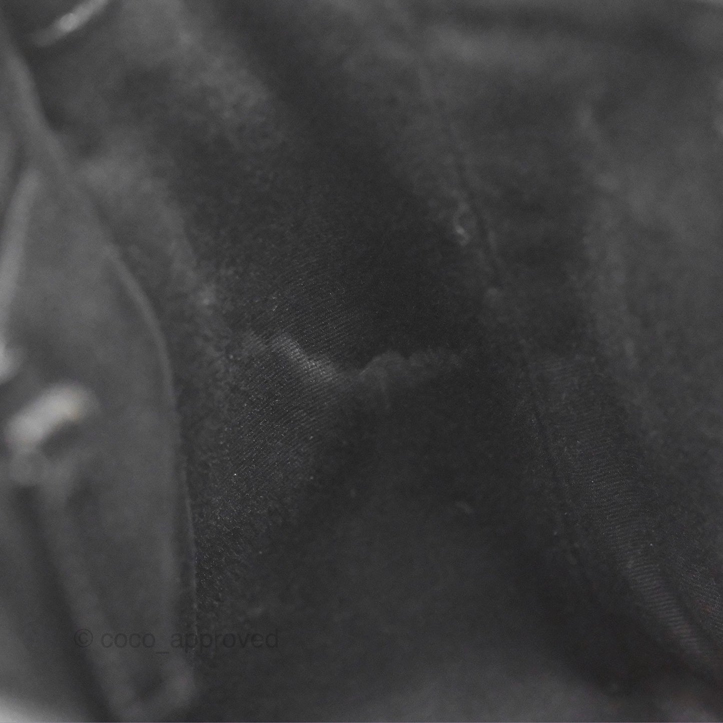 Saint Laurent Medium Niki Chain Bag Crinkled Calfskin So Black