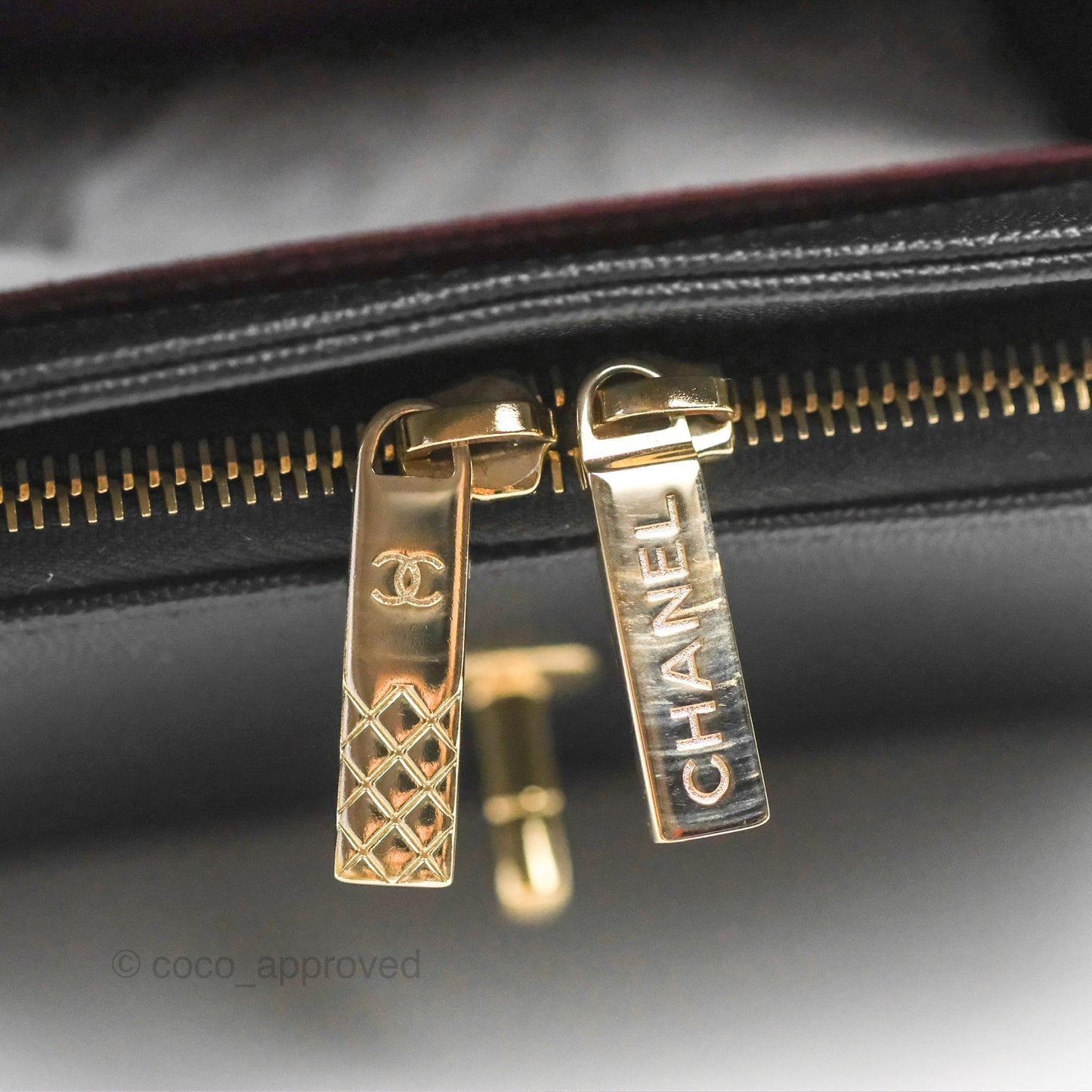 Chanel Quilted Medium Business Affinity Flap Black Caviar Gold Hardware