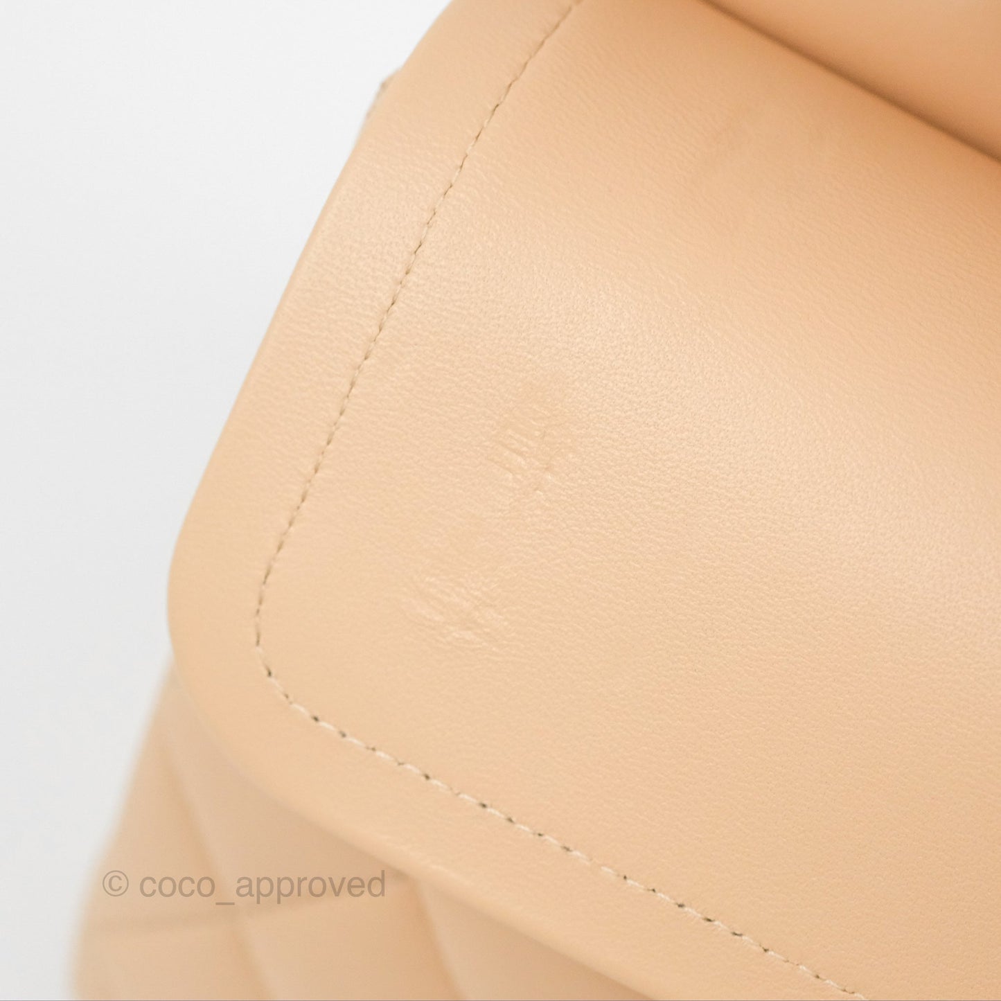 Chanel Classic M/L Medium Flap Quilted Beige Lambskin Gold Hardware