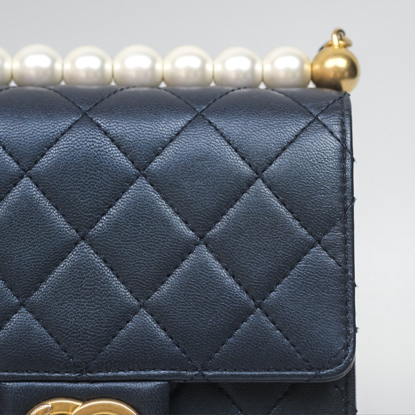 Chanel Quilted Chic Pearls Flap Iridescent Navy Goatskin Aged Gold Hardware