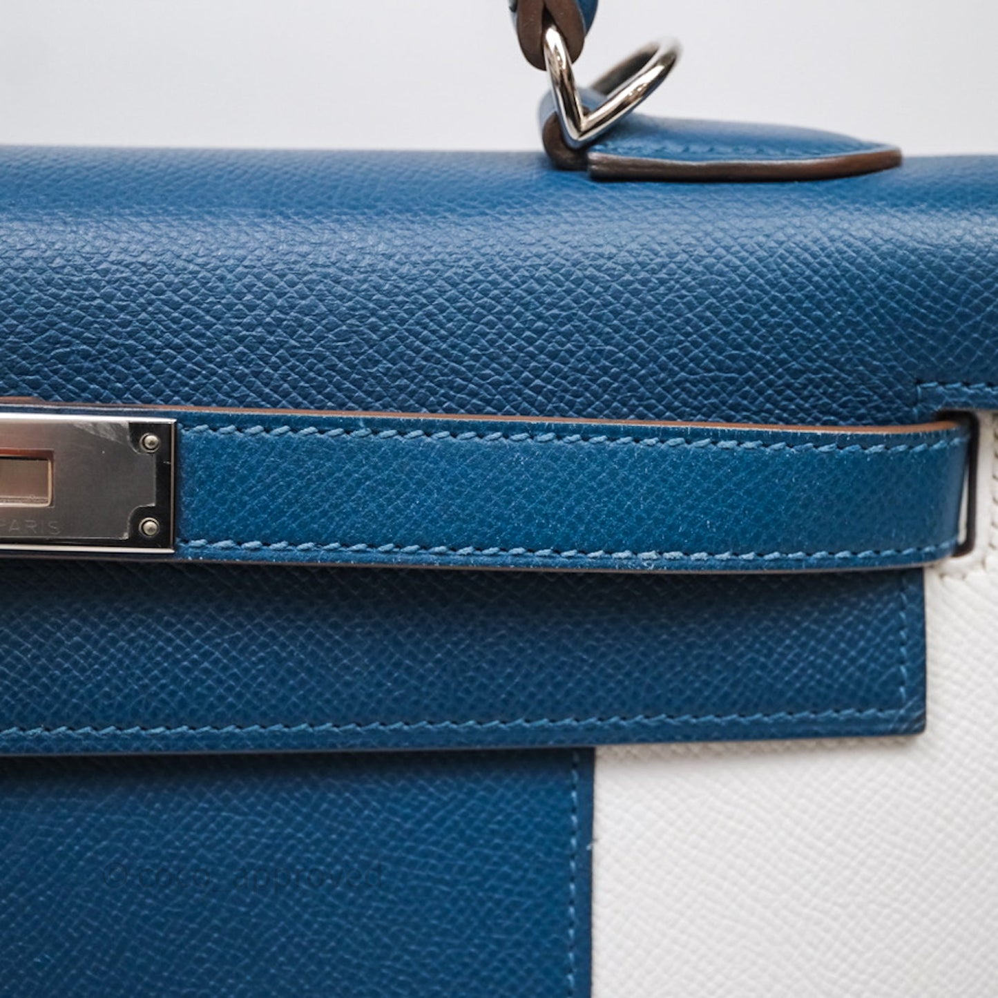 Hermès Kelly 32 Sellier Bleu Thalassa 7A/ White Epsom Palladium Hardware