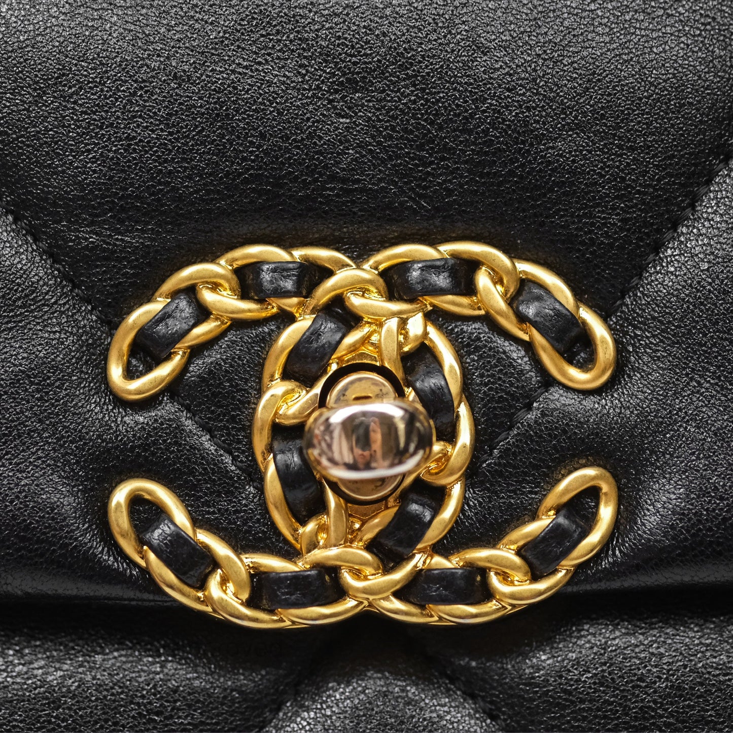 Chanel 19 Medium Black Goatskin Mixed Hardware