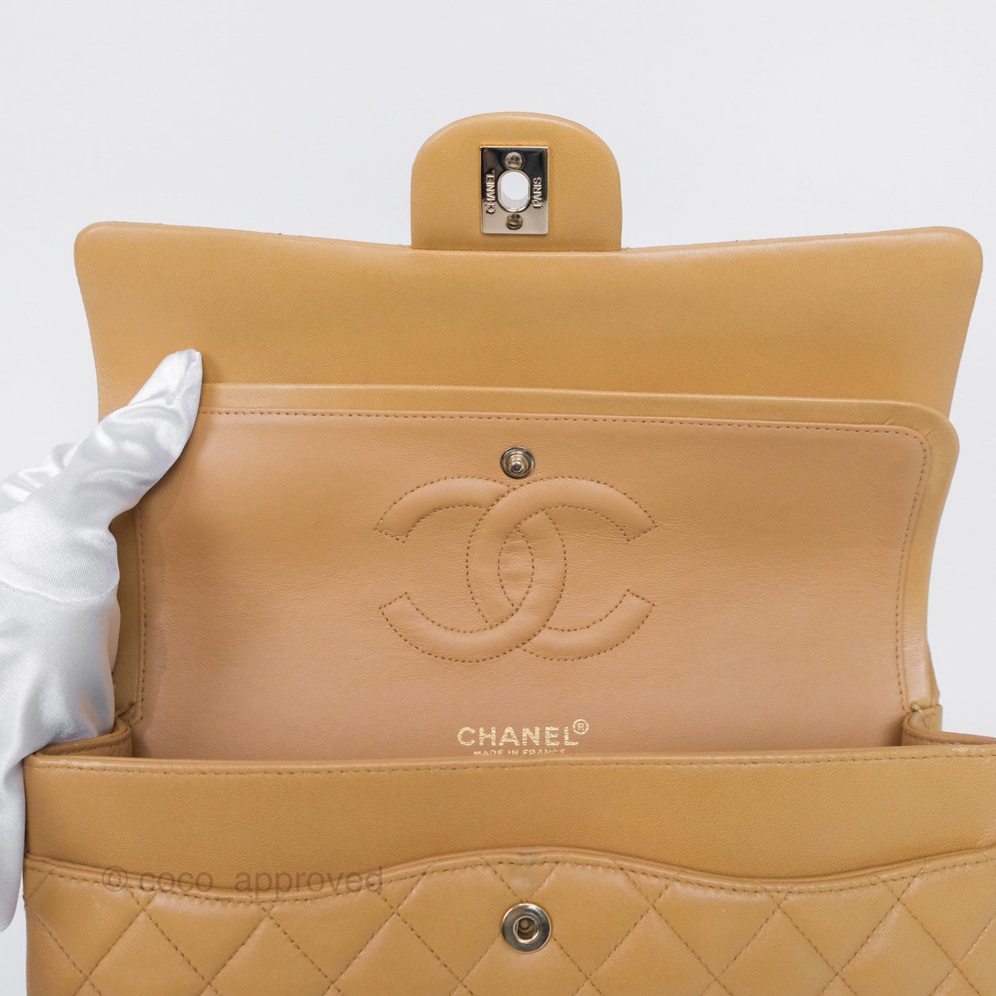 Chanel Classic M/L Medium Flap Quilted Beige Lambskin 24K Gold Hardware