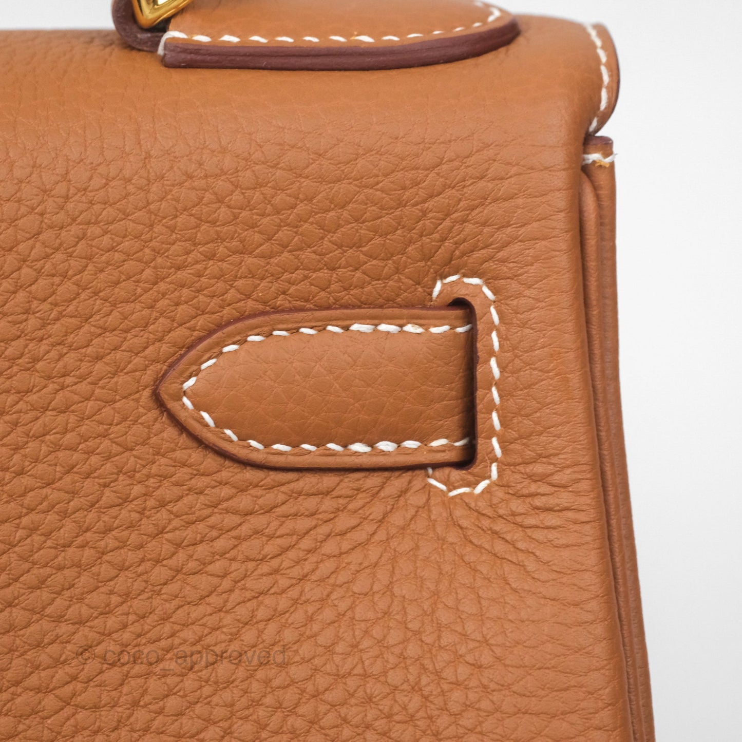 Hermès Kelly 28 Retourne Gold 37 Togo Gold Hardware