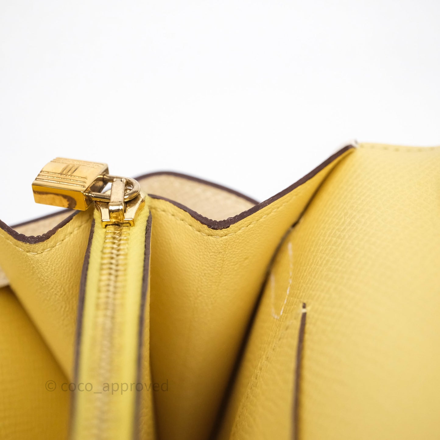 Hermès Kelly To Go Wallet Nata I2/ Jaune Poussin 1Z Epsom Gold Hardware