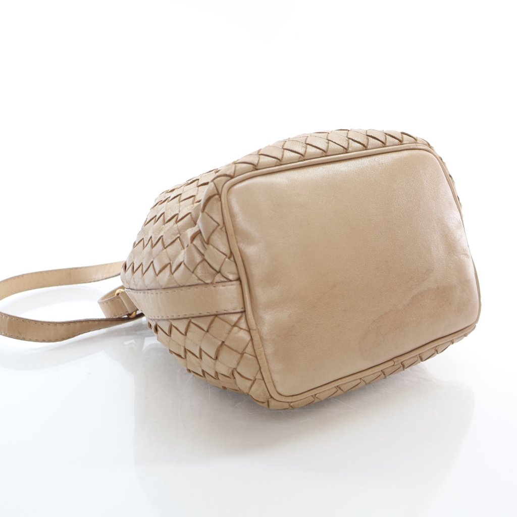 Luxury Bottega Veneta Vintage Intrecciato Bucket Bag