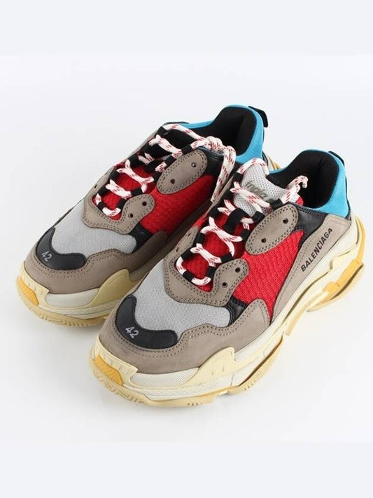Luxury Balenciaga triple s multi 42 270