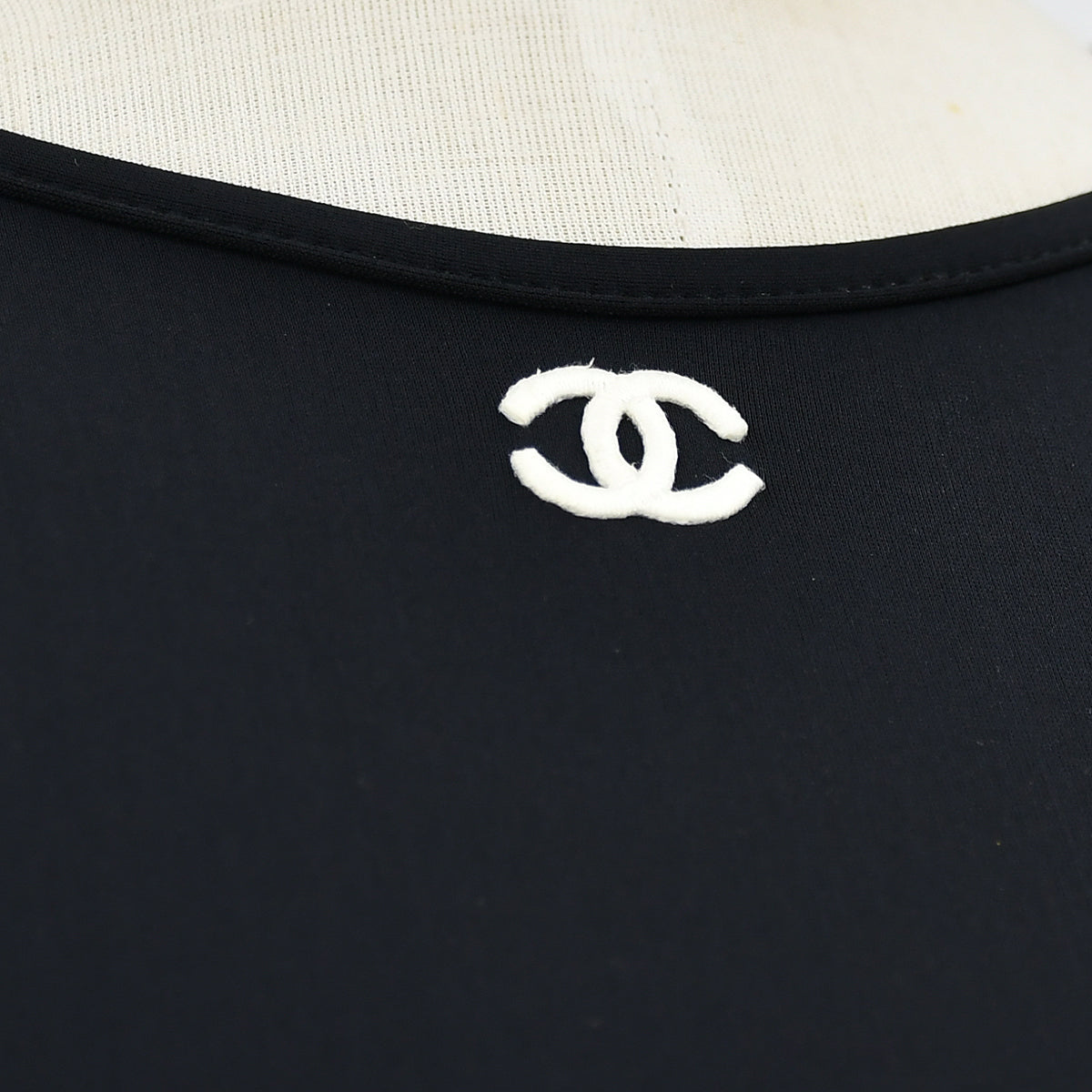 Luxury Chanel 1995 spring CC-embroidered crop top #40