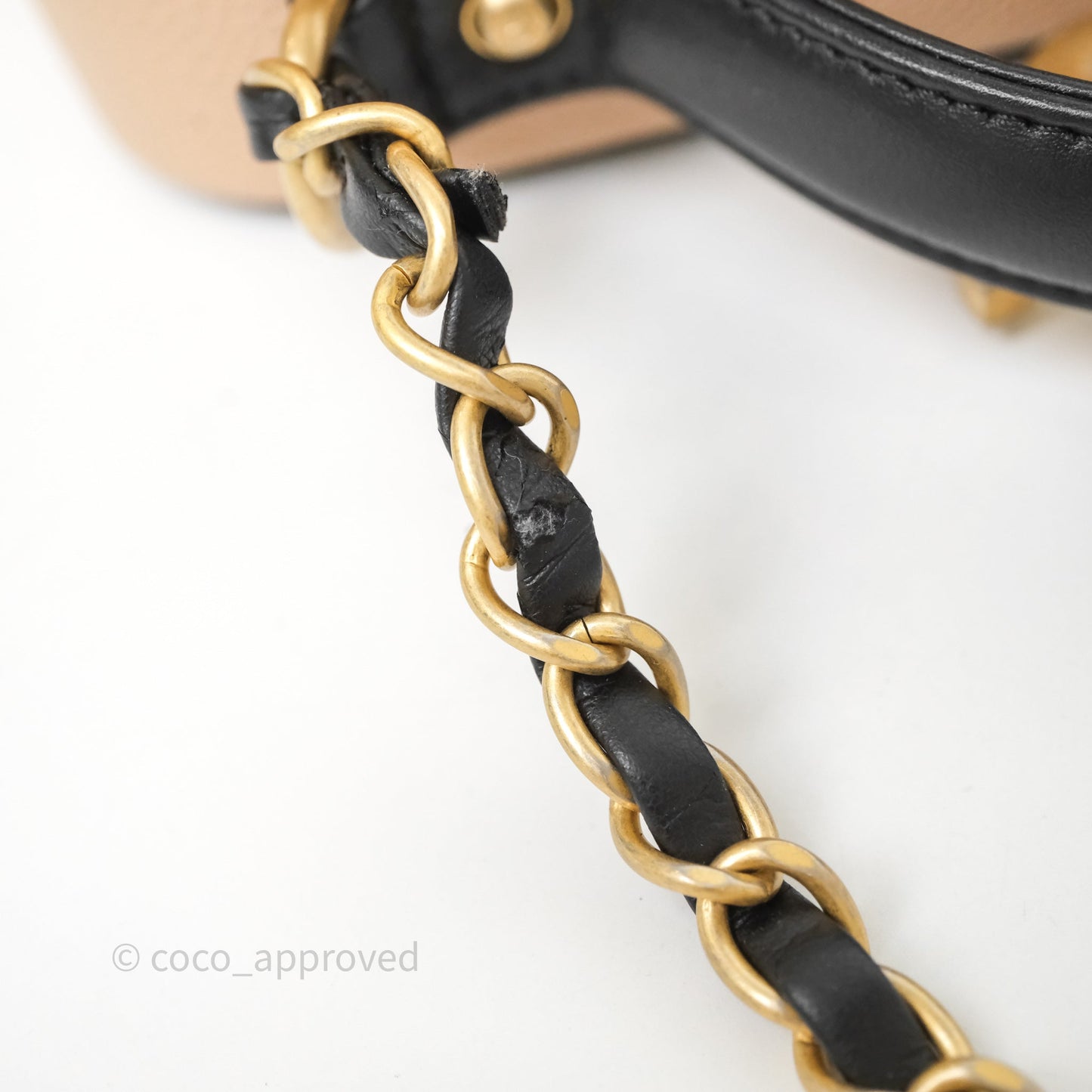 Chanel Quilted Medium CC Filigree Vanity Case Beige Black Caviar Aged Gold Hardware